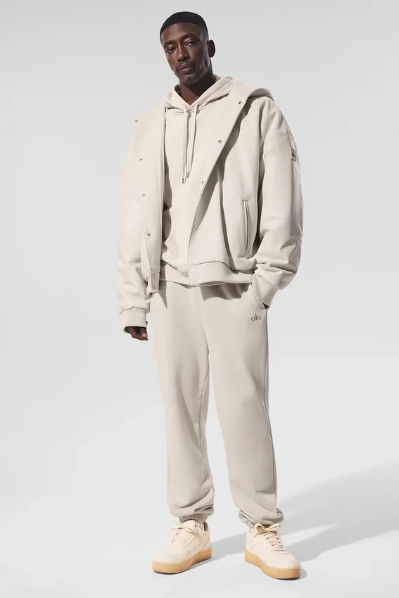 Selecciona la chaqueta bomber con capucha - Color hueso