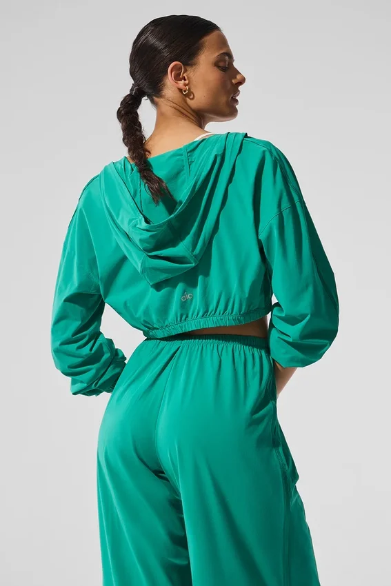 Sudadera con capucha corta y cremallera completa «Breezy» — Verde abeto