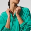 Sudadera con capucha corta y cremallera completa «Breezy» — Verde abeto
