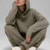 Sudadera con capucha Winter Bliss de punto trenzado - Cacao claro