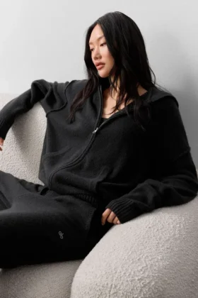 Sudadera con capucha y cremallera completa de lana y cachemira «New Class» - Negro