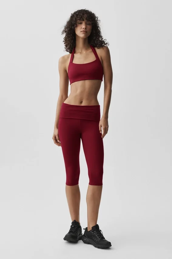 Sujetador halter Alo Softsculpt Feel the Heat - Rojo Summer Romance