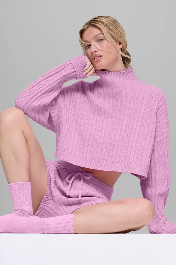 Suéter de cuello alto corto de punto trenzado Winter Bliss de manga larga - Candy Heart P