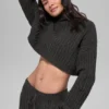 Suéter de cuello alto corto de punto trenzado Winter Bliss, manga larga - Gris oscuro jaspeado