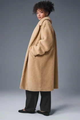 Trench oversize de sherpa – Camel