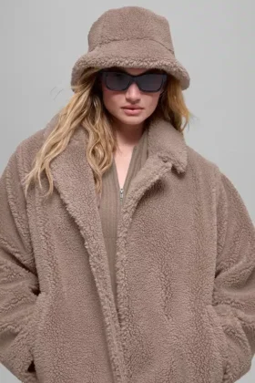 Trench oversize de sherpa – Chai Latte