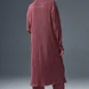 Vestido camisero con microplisado — Burdeos trufado